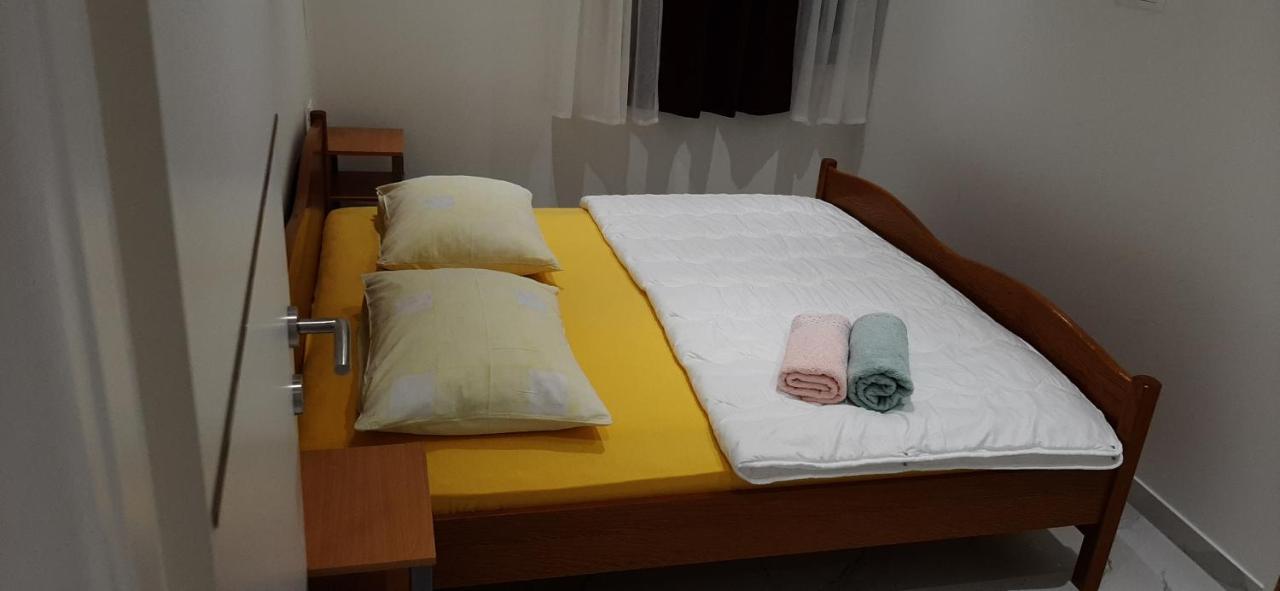 Marin I Vinka Appartement Trogir Buitenkant foto